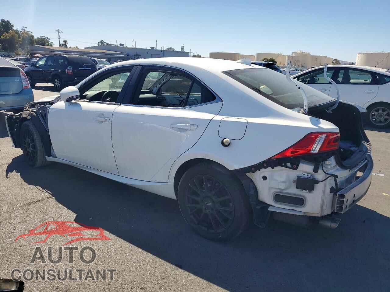 LEXUS IS 2014 - JTHBE1D24E5012236
