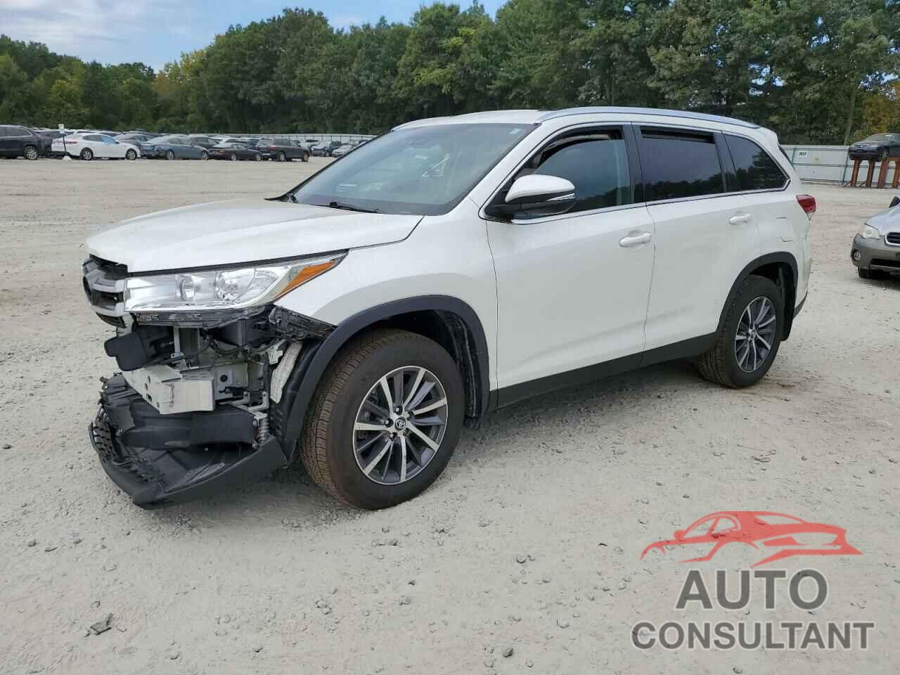 TOYOTA HIGHLANDER 2019 - 5TDJZRFH3KS570540