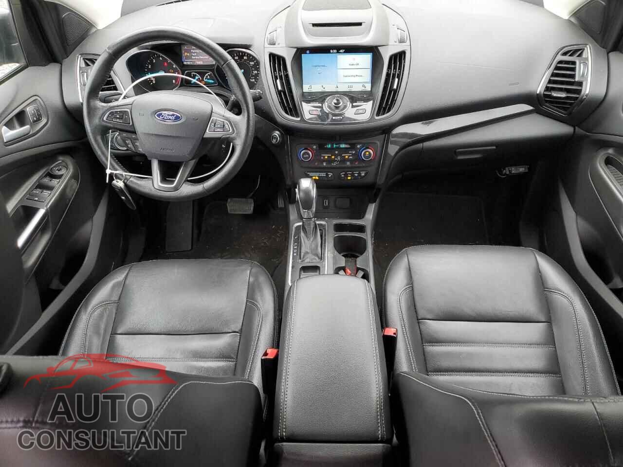 FORD ESCAPE 2018 - 1FMCU9J99JUC04918