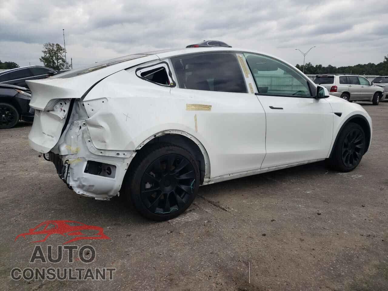 TESLA MODEL Y 2023 - 7SAYGDEEXPF596176
