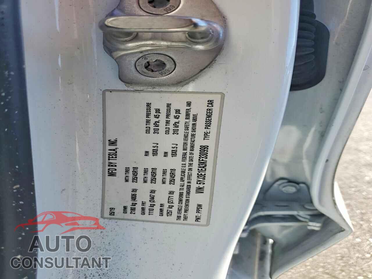 TESLA MODEL 3 2019 - 5YJ3E1EA3KF330998