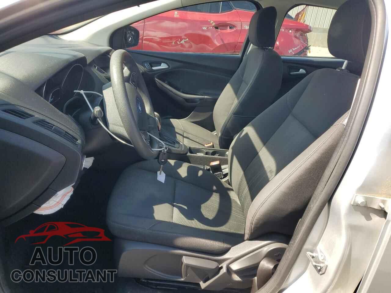 FORD FOCUS 2016 - 1FADP3F2XGL354131