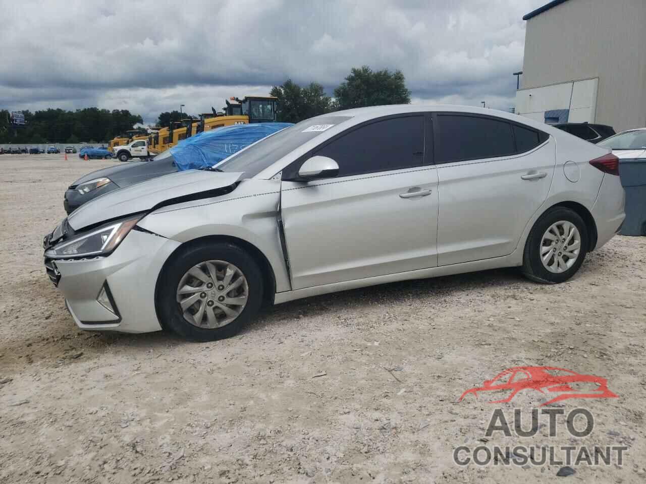 HYUNDAI ELANTRA 2019 - 5NPD74LF8KH427811