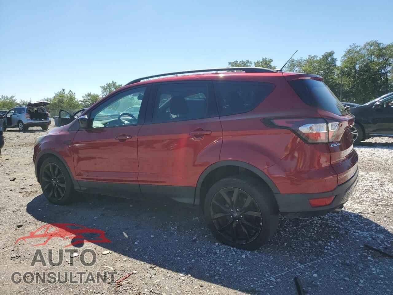 FORD ESCAPE 2017 - 1FMCU0GD3HUC17620