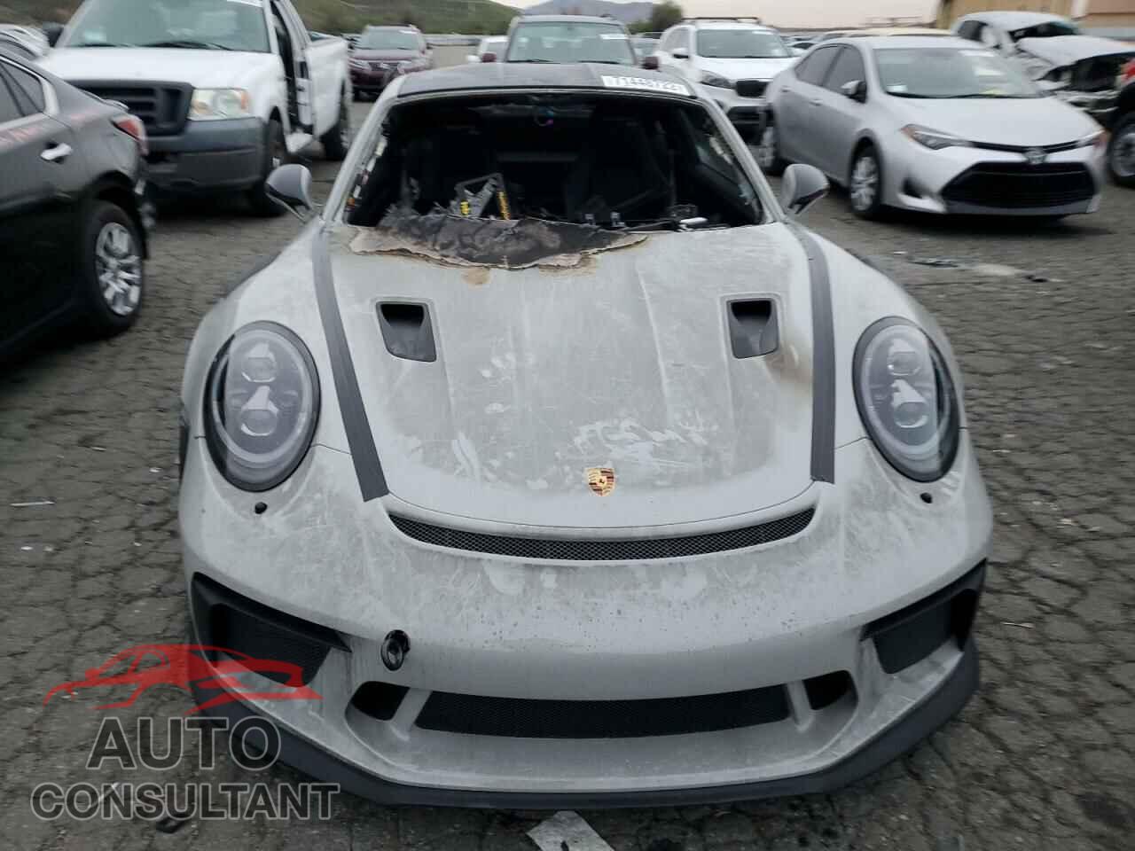 PORSCHE 911 2019 - WP0AF2A94KS165259