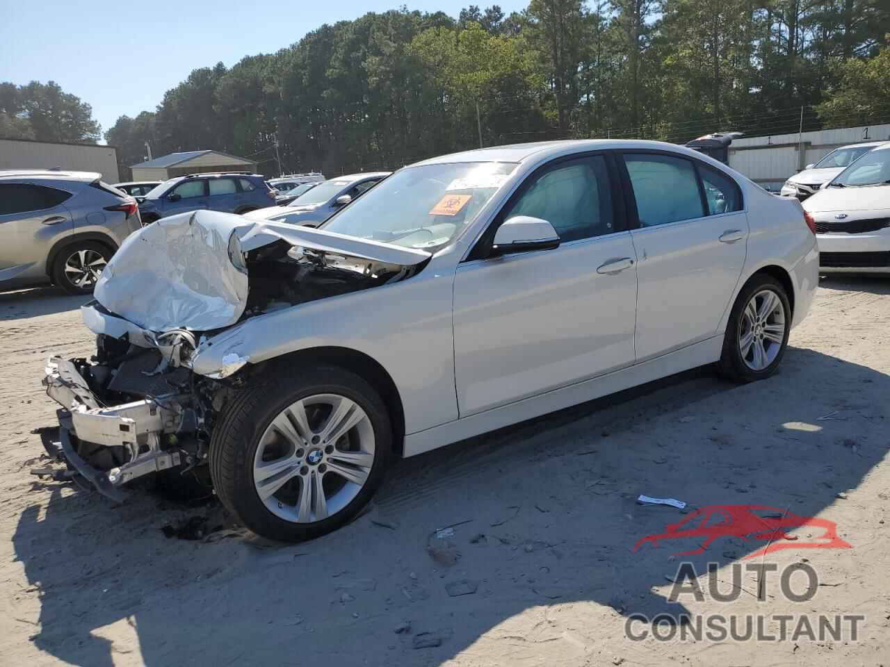 BMW 3 SERIES 2017 - WBA8F1C30HK898139