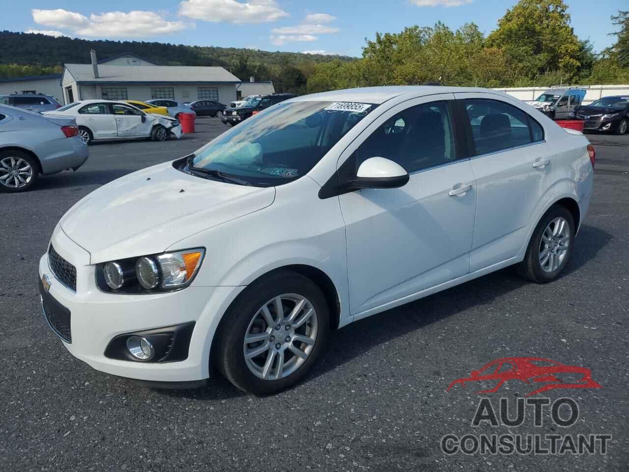 CHEVROLET SONIC 2015 - 1G1JC5SG6F4115778