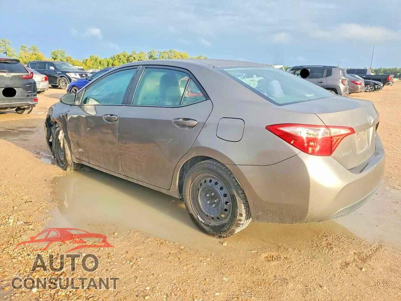 TOYOTA COROLLA 2017 - 5YFBURHE9HP586040