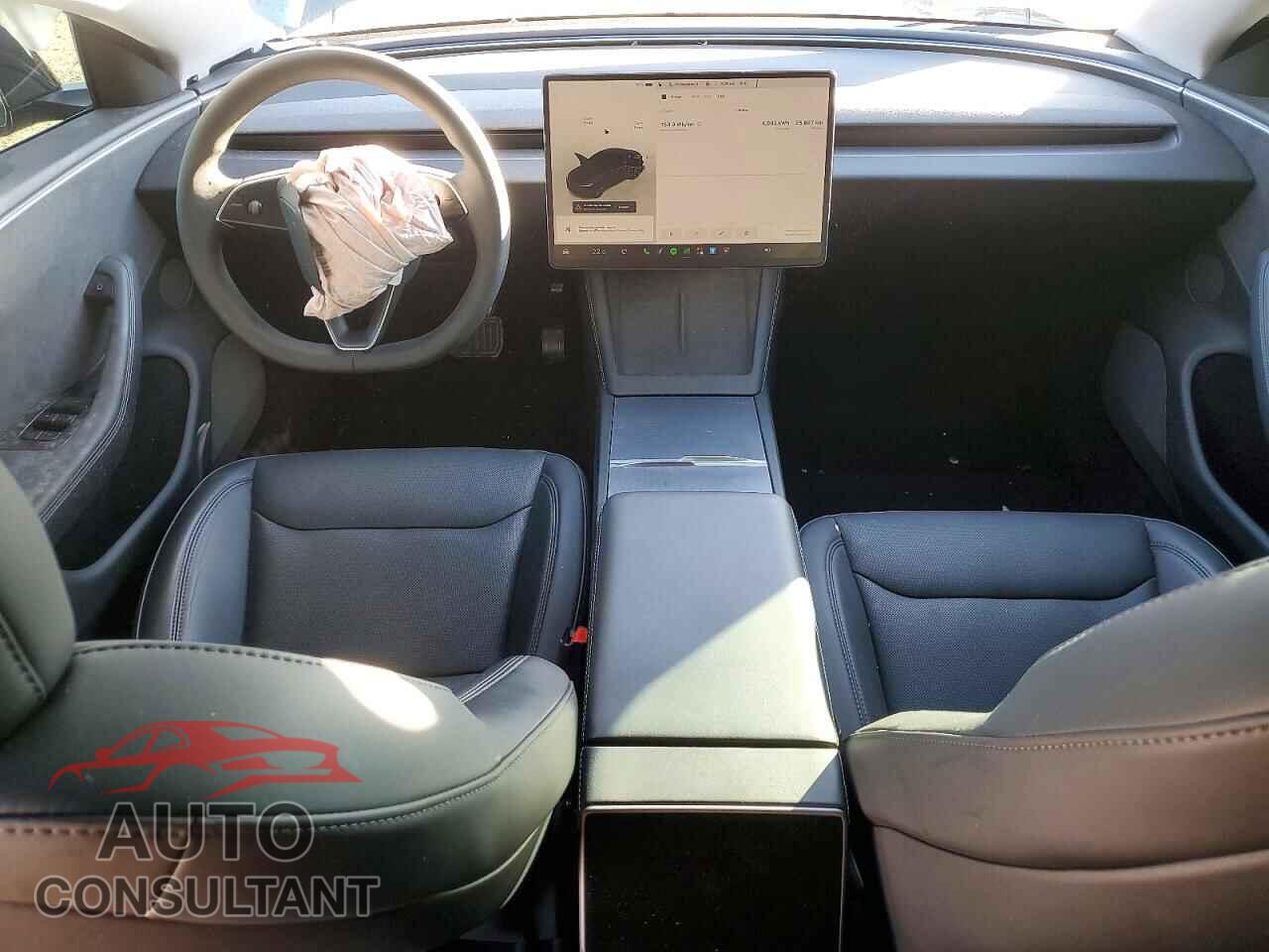 TESLA MODEL 3 2024 - LRW3E7EBXRC088467