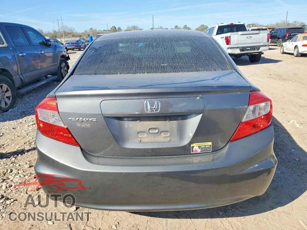 HONDA CIVIC 2012 - 2HGFB2F86CH546221