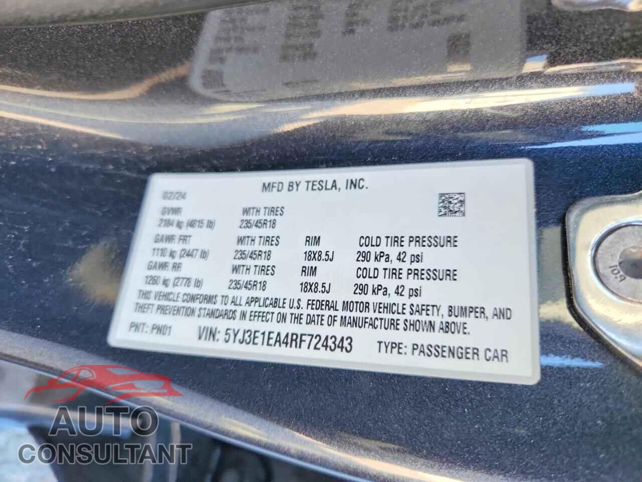 TESLA MODEL 3 2024 - 5YJ3E1EA4RF724343