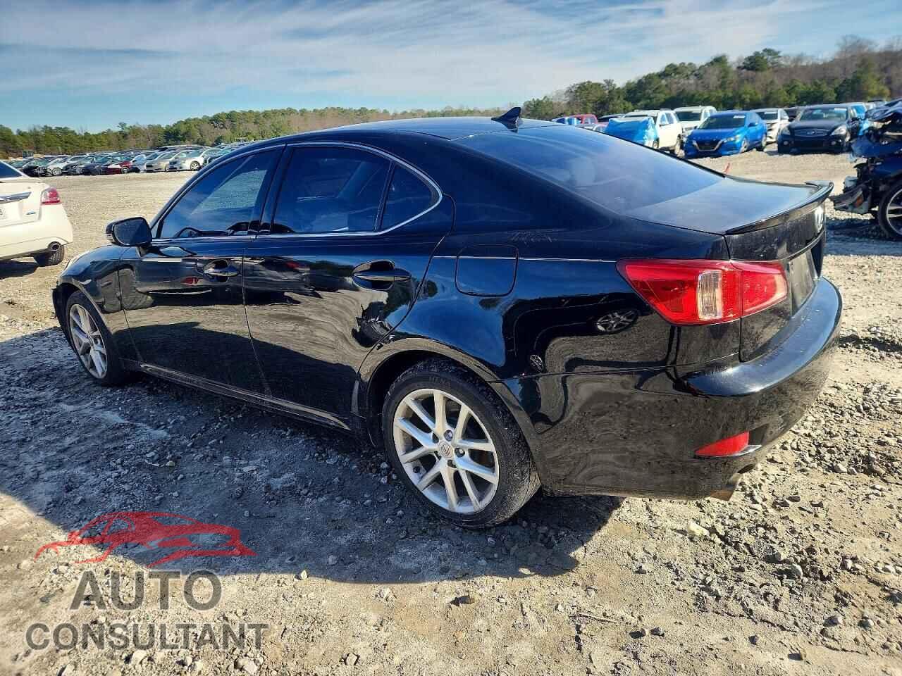 LEXUS IS 2011 - JTHCF5C25B5050550