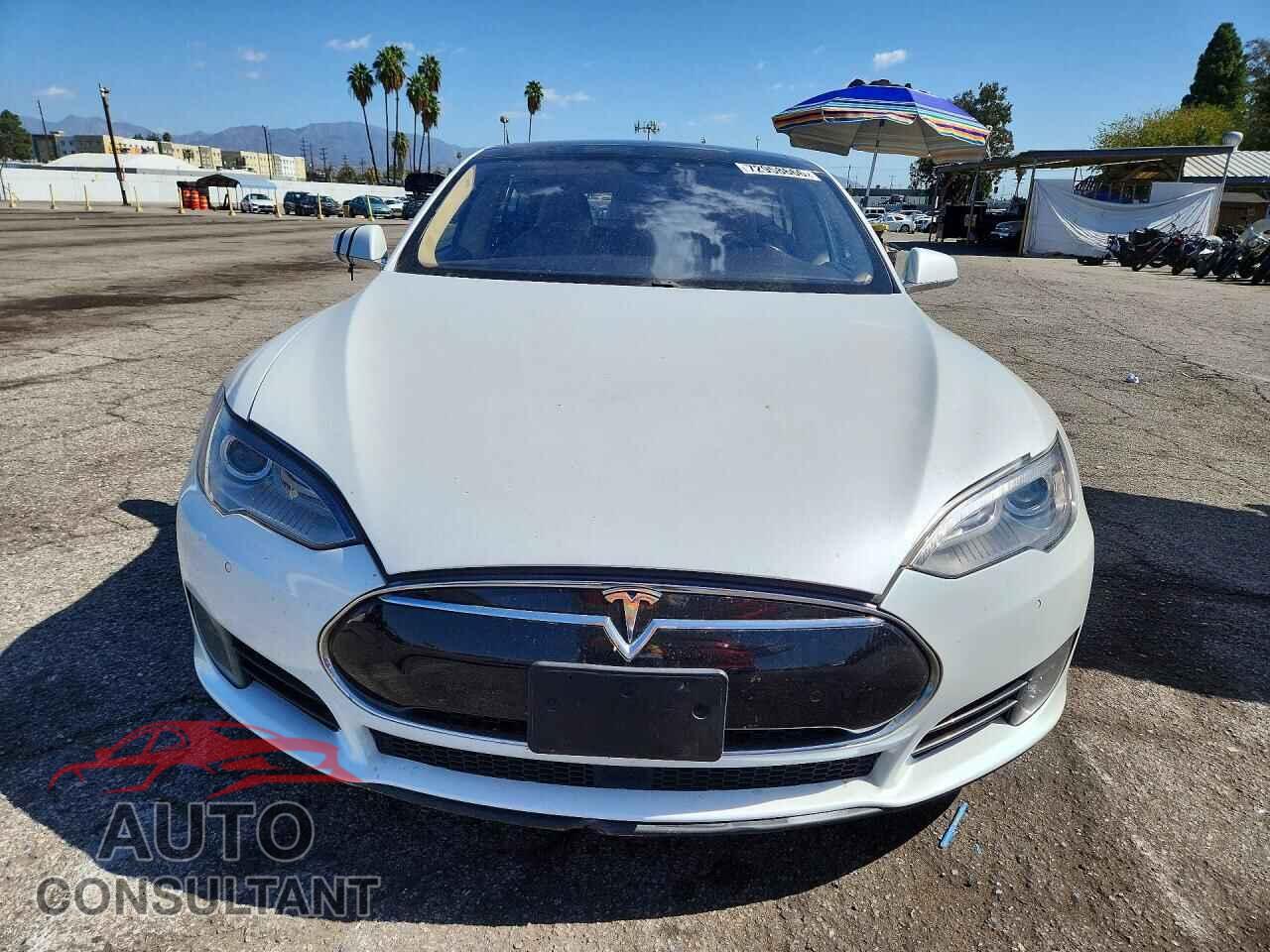 TESLA MODEL S 2015 - 5YJSA1S20FF085264