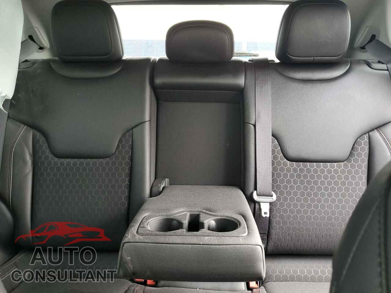 JEEP COMPASS 2018 - 3C4NJDBB4JT349711