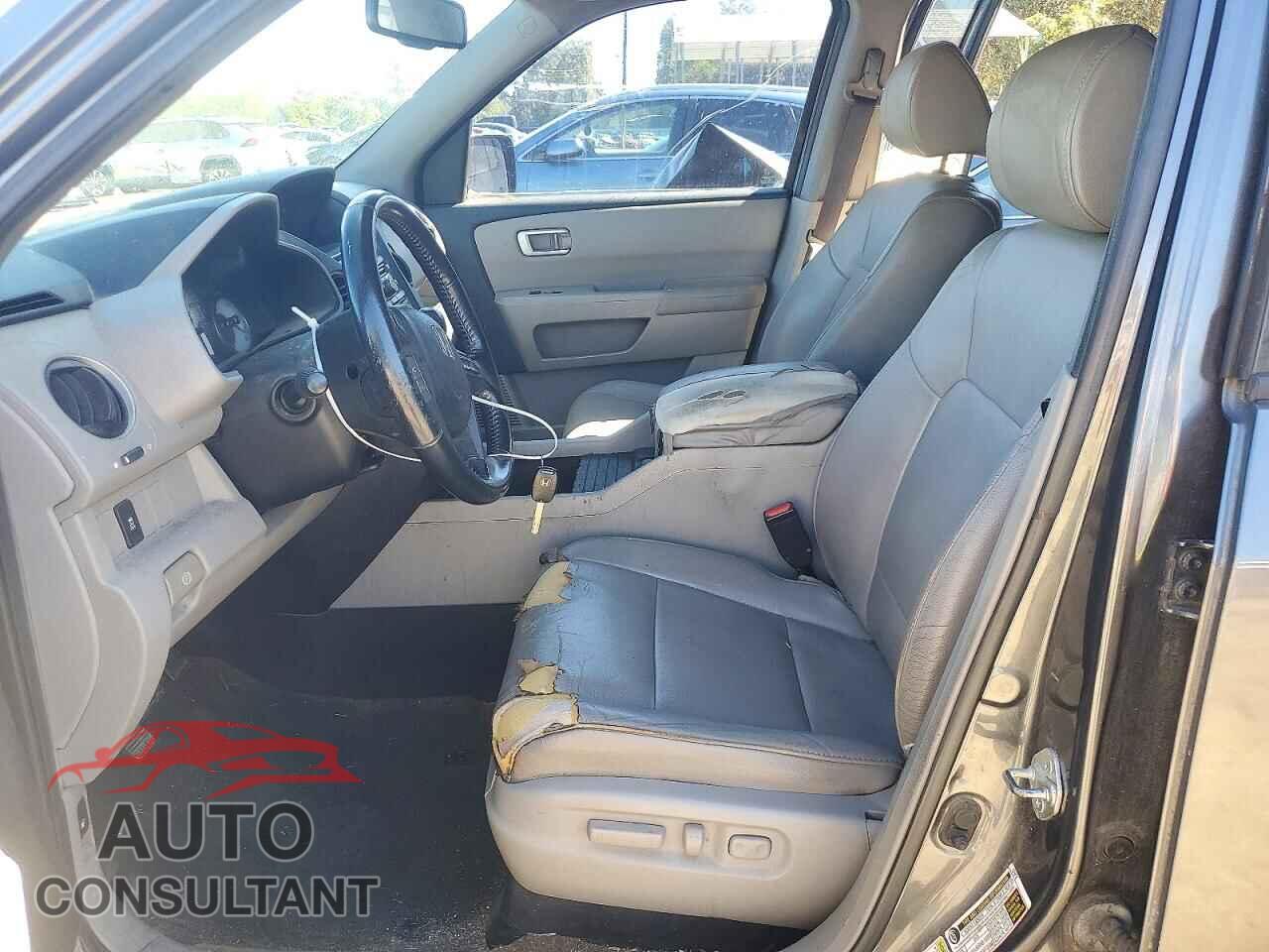 HONDA PILOT 2013 - 5FNYF3H57DB027397