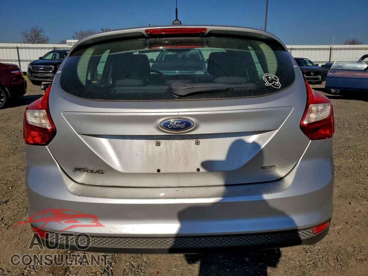 FORD FOCUS 2012 - 1FAHP3M29CL339926