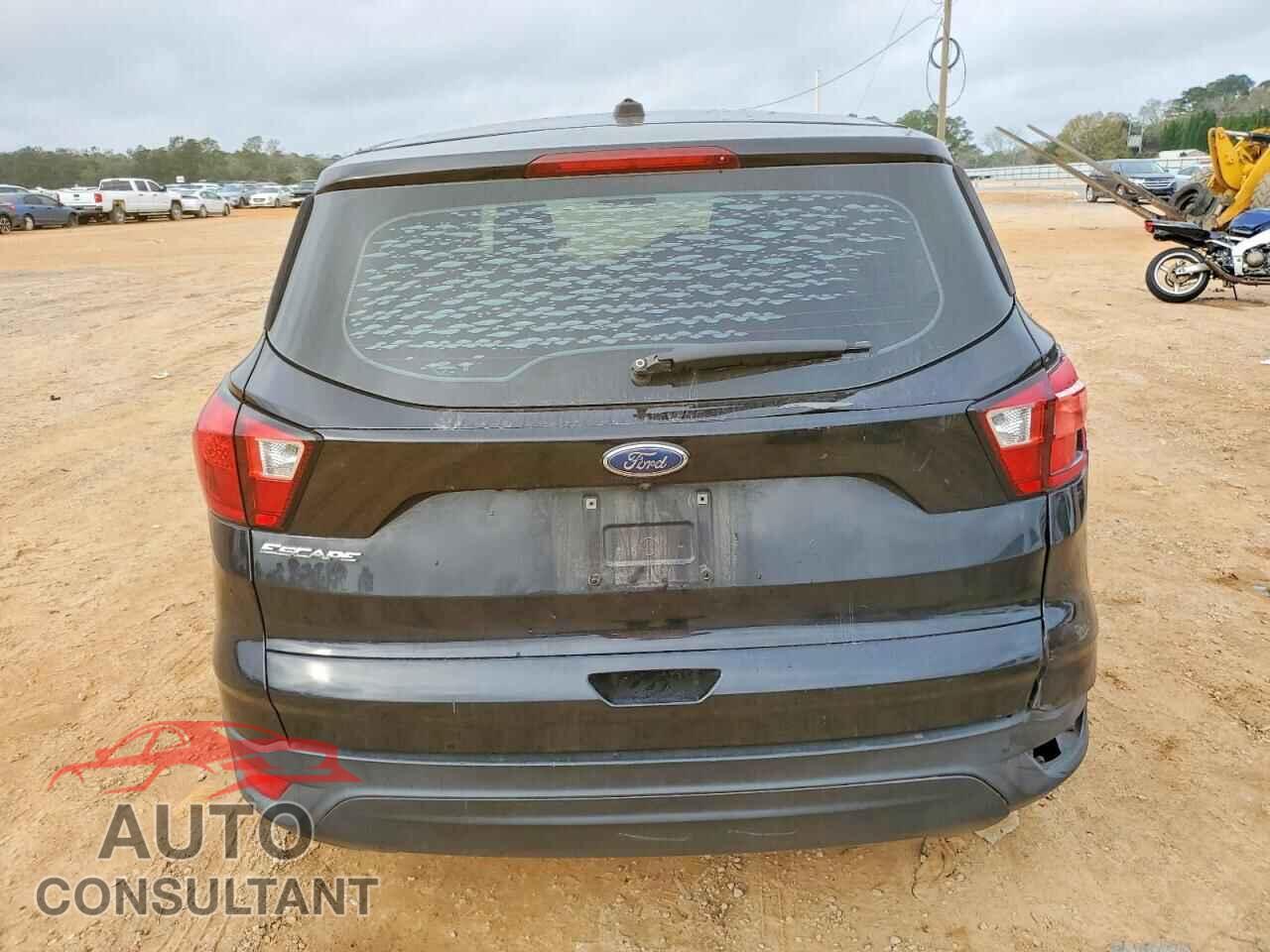 FORD ESCAPE 2019 - 1FMCU0F79KUB85825