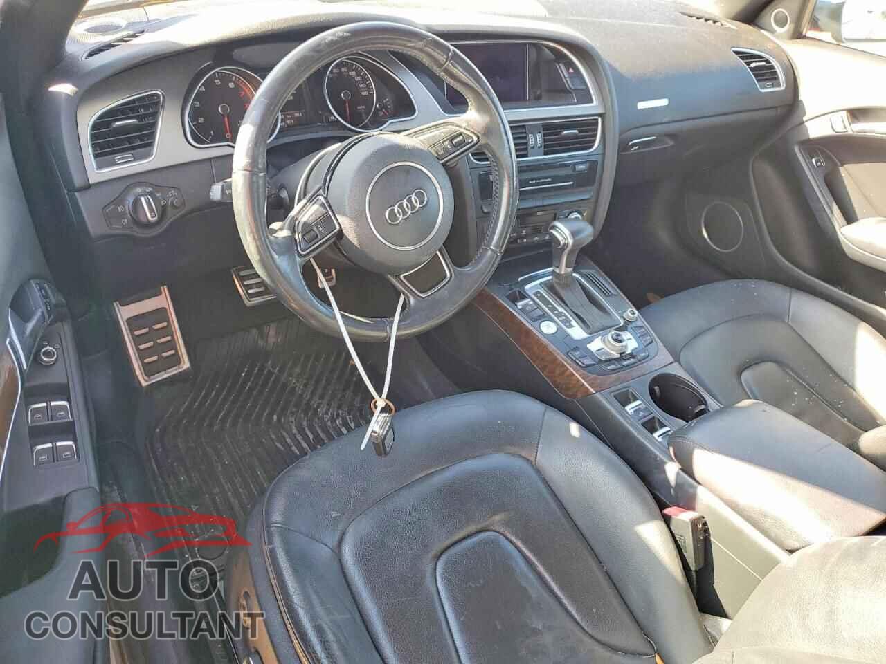 AUDI A5 2013 - WAULFAFH7DN004390