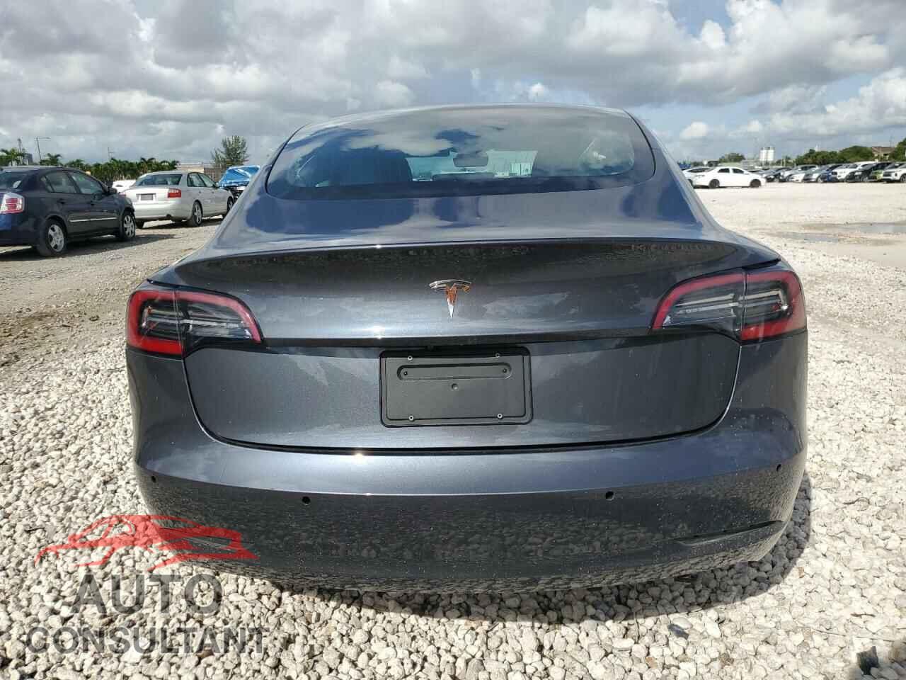 TESLA MODEL 3 2019 - 5YJ3E1EA5KF416233