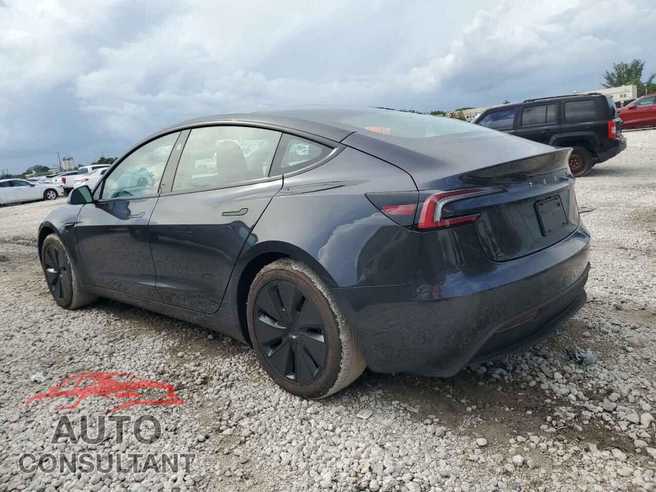 TESLA MODEL 3 2024 - 5YJ3E1EA4RF734404