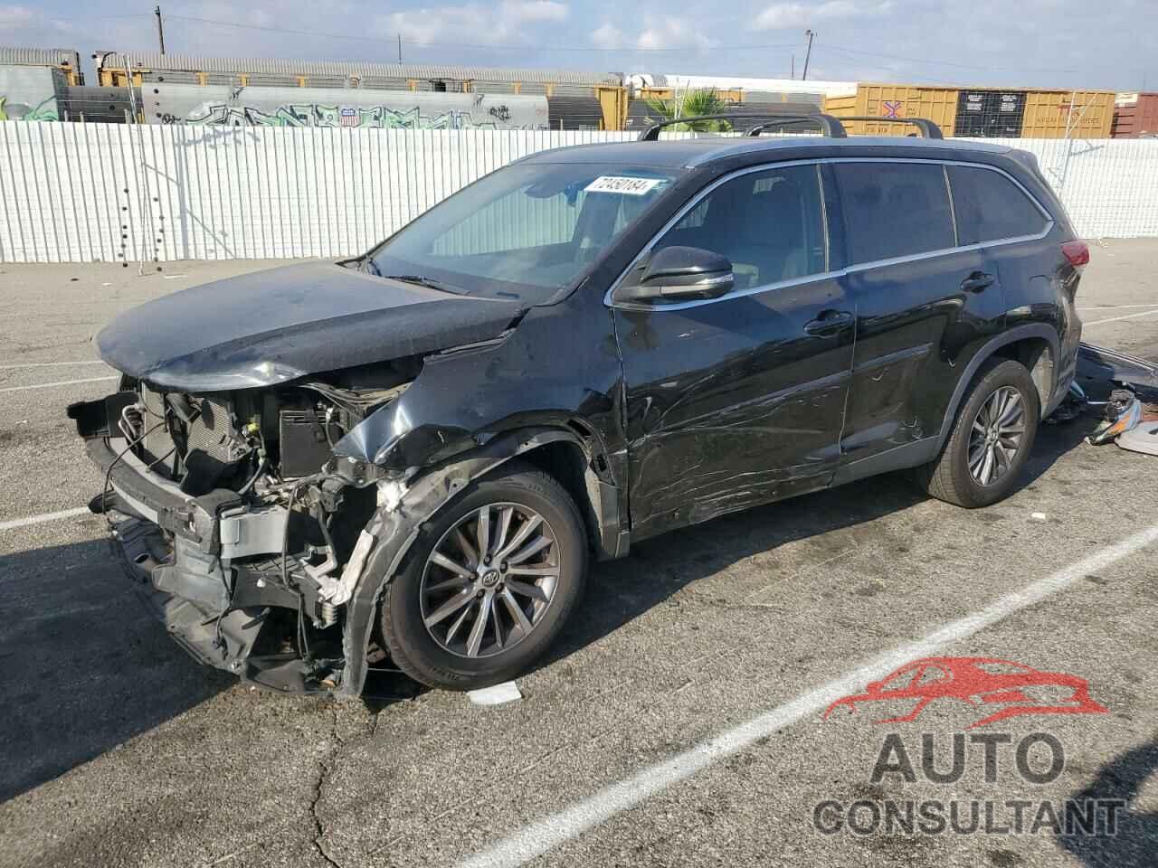 TOYOTA HIGHLANDER 2019 - 5TDKZRFH9KS306999