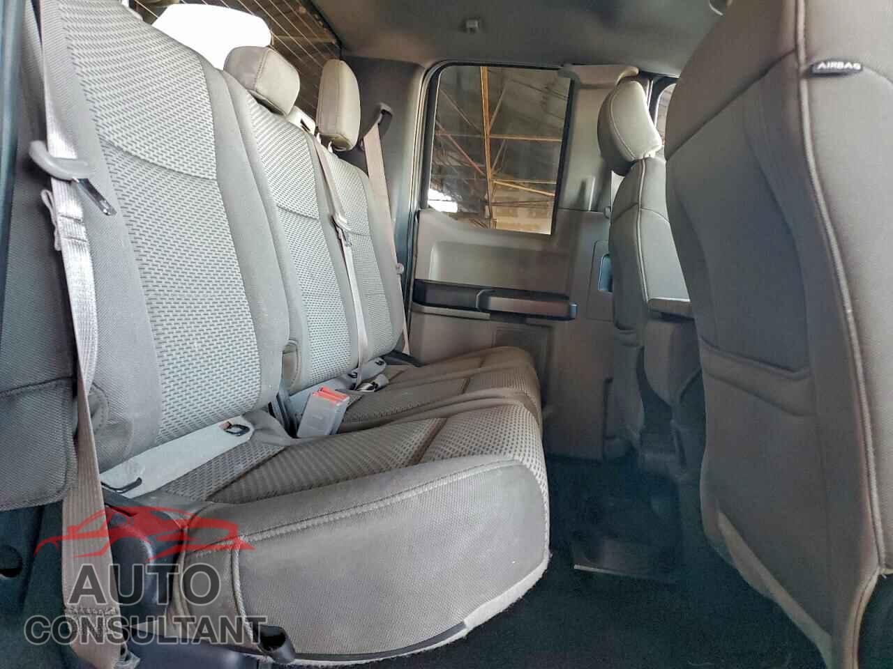 FORD F-150 2019 - 1FTFX1E40KFA44863