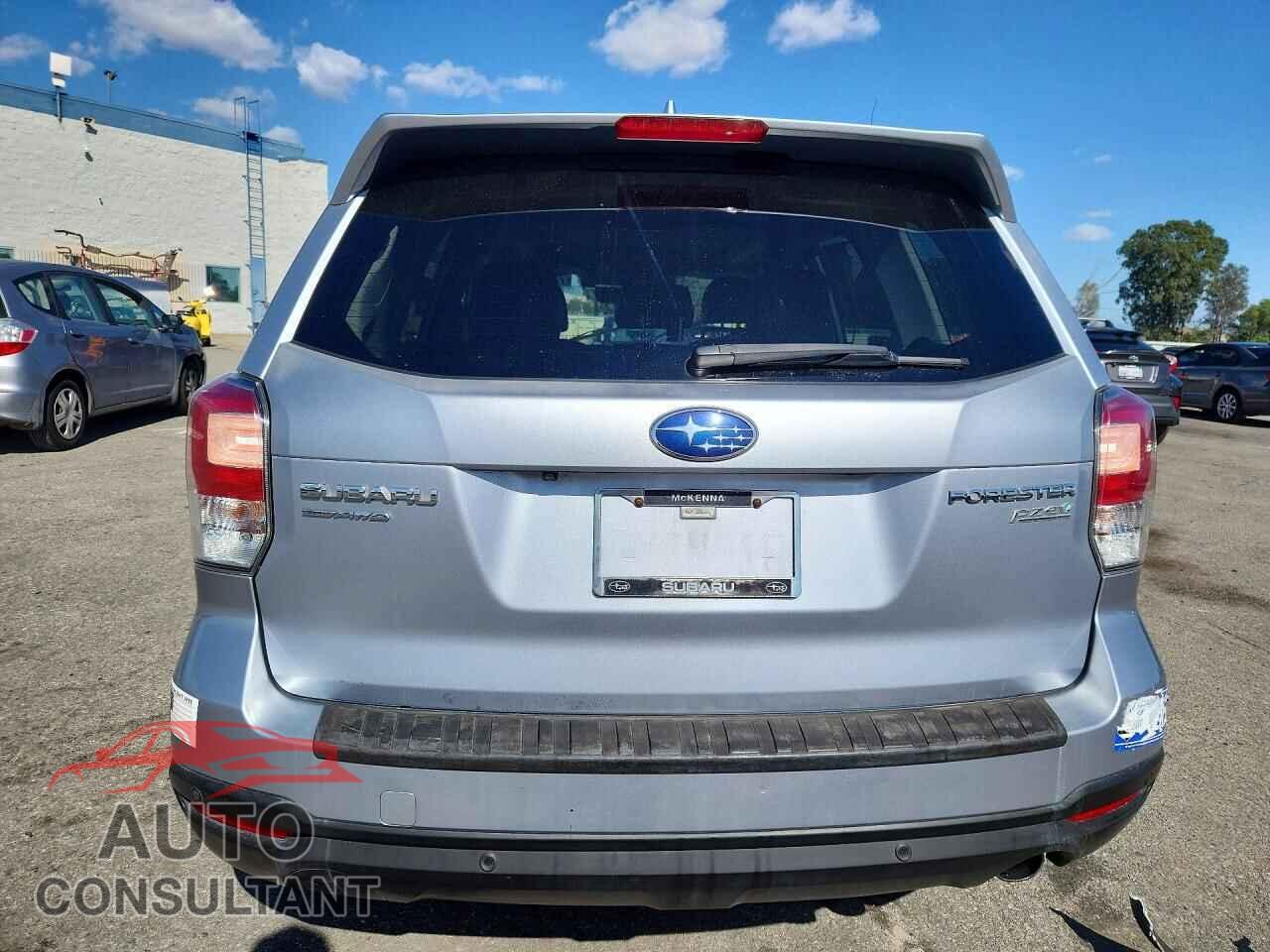 SUBARU FORESTER 2017 - JF2SJAWC8HH576138