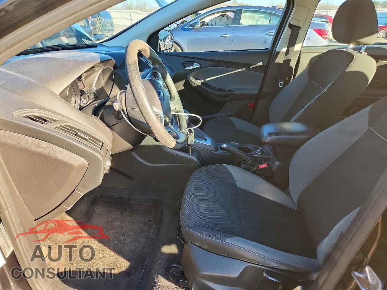 FORD FOCUS 2014 - 1FADP3F25EL372081
