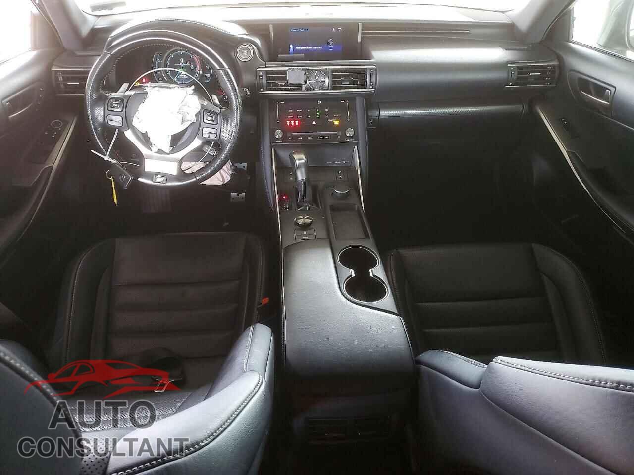 LEXUS IS 2018 - JTHBA1D20J5073377