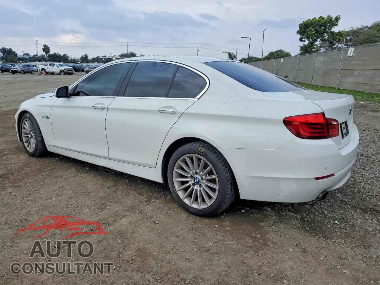 BMW 5 SERIES 2013 - WBAFR7C59DC823916