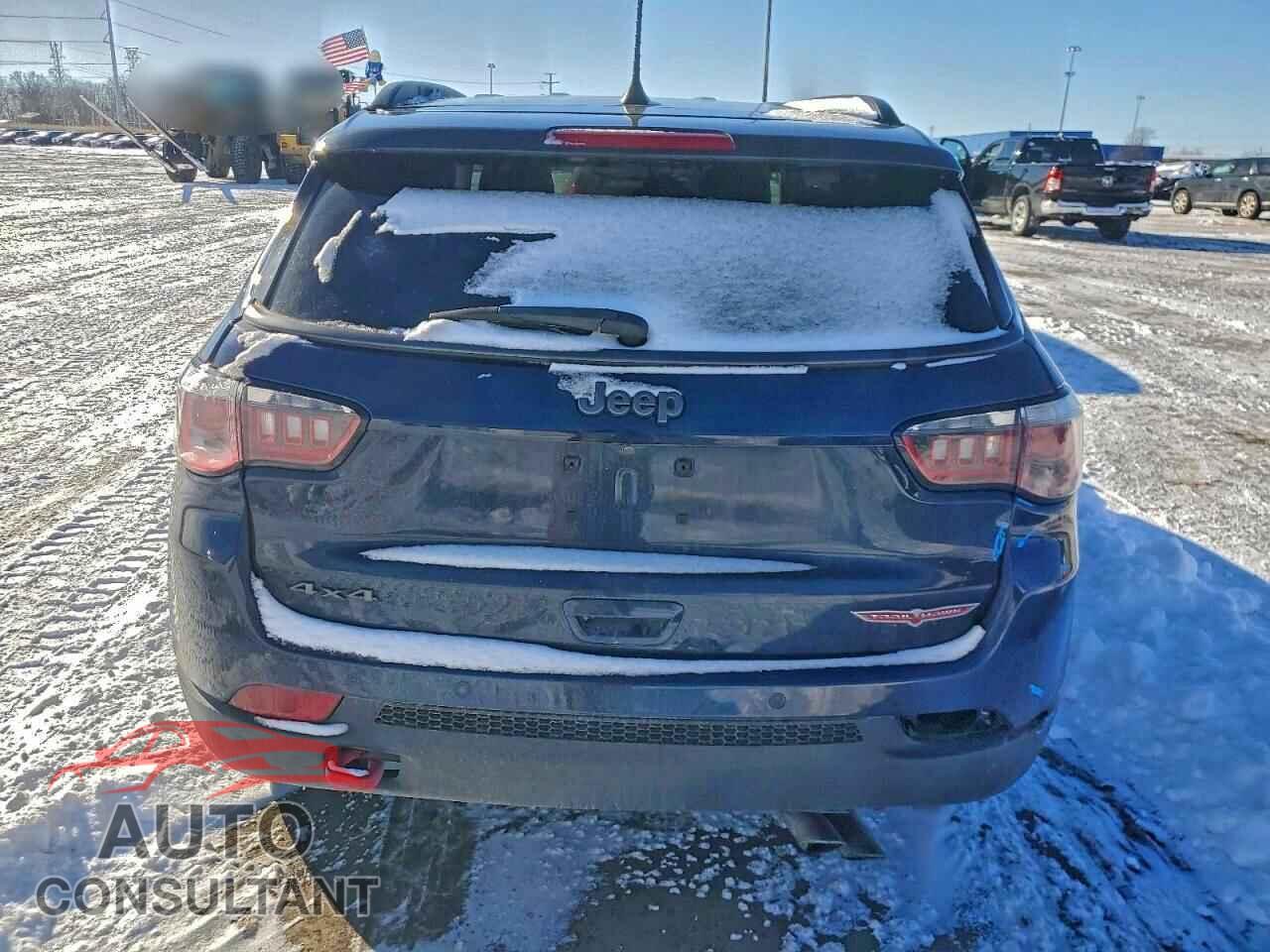JEEP COMPASS 2018 - 3C4NJDCB0JT252293