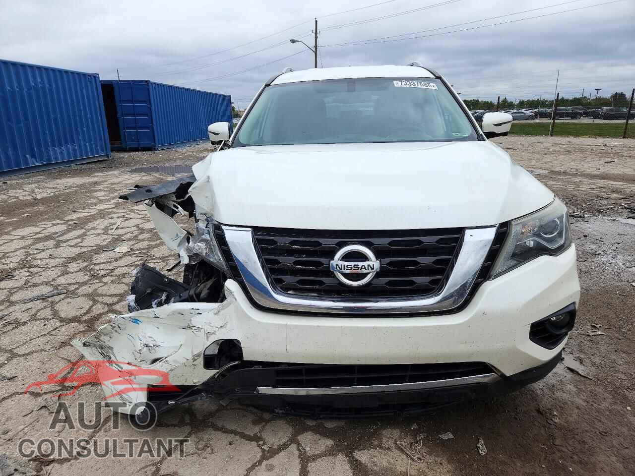 NISSAN PATHFINDER 2017 - 5N1DR2MM6HC631714