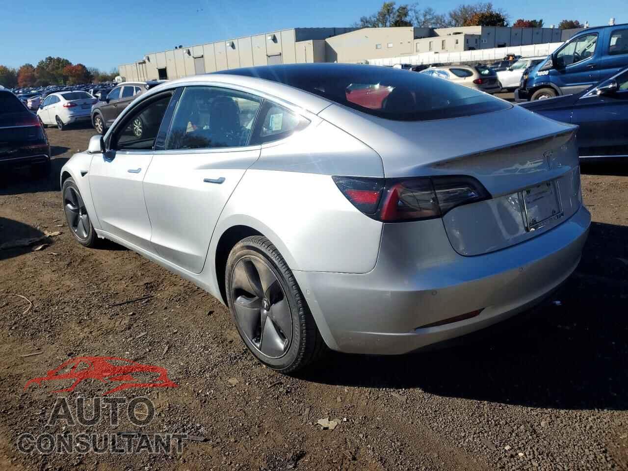 TESLA MODEL 3 2018 - 5YJ3E1EB8JF084893