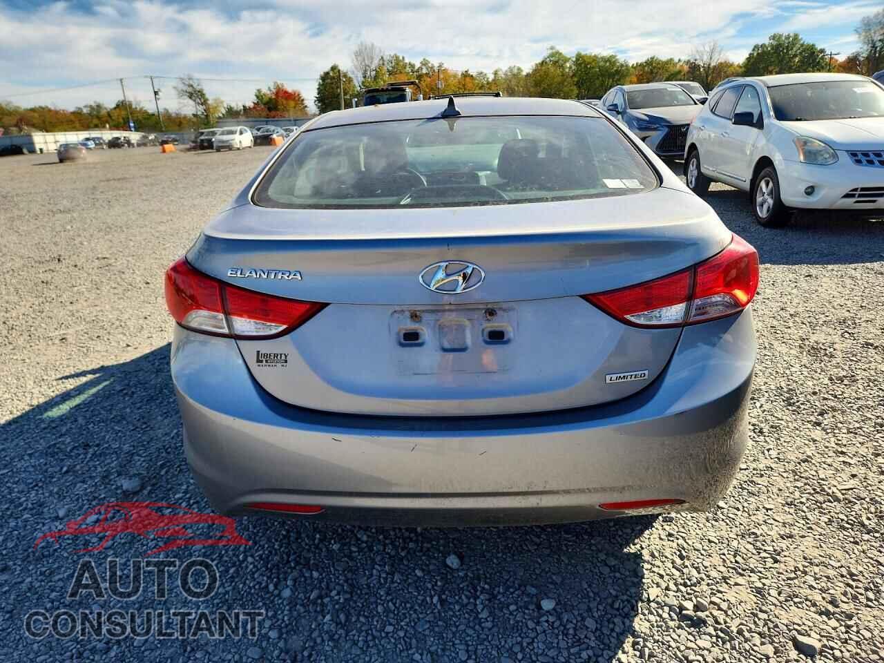 HYUNDAI ELANTRA 2012 - KMHDH4AE4CU246862