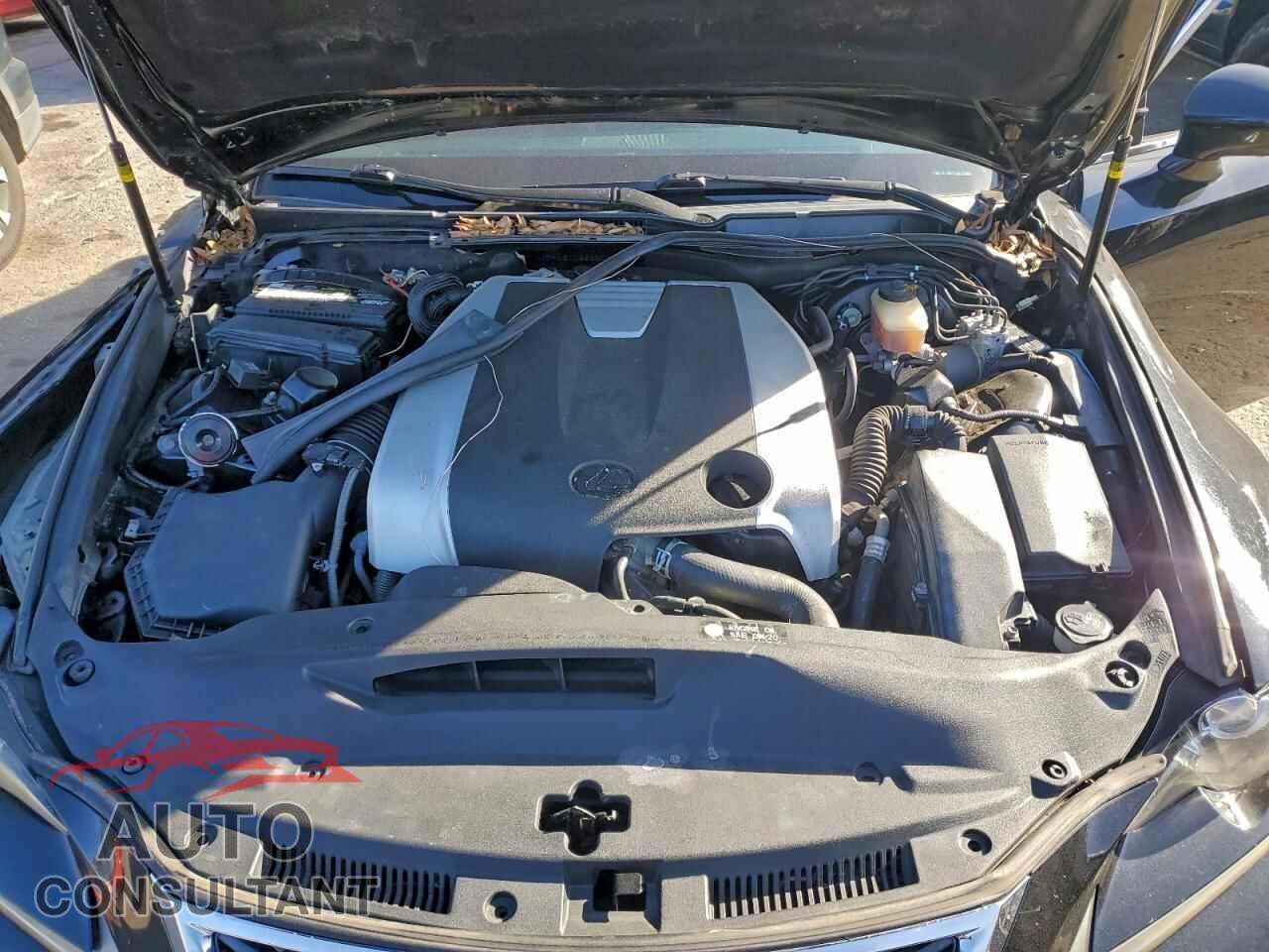 LEXUS IS 2014 - JTHCE1D22E5000266