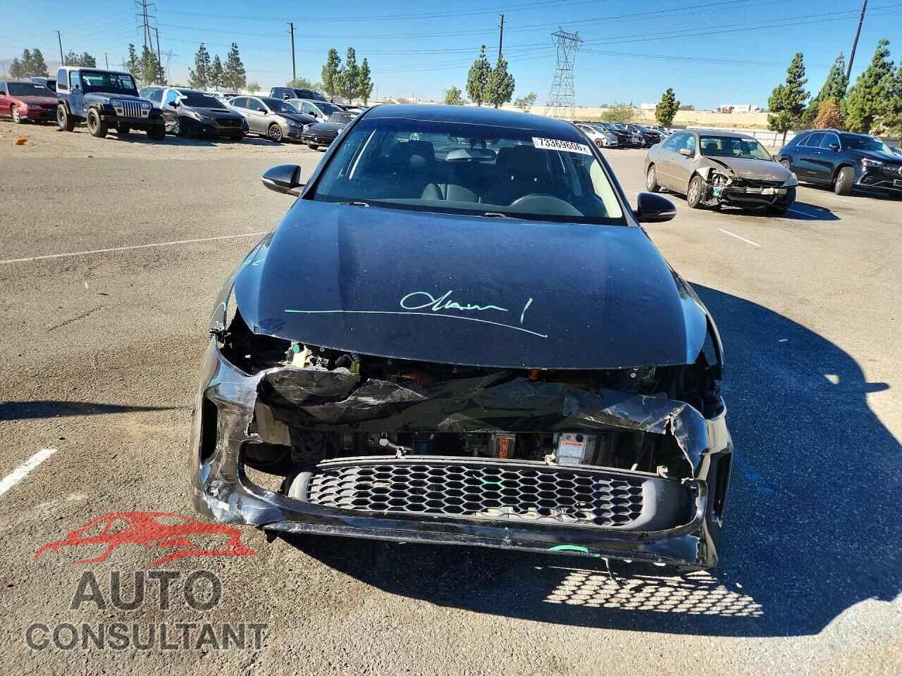 KIA OPTIMA 2017 - KNAGT4LE1H5010701