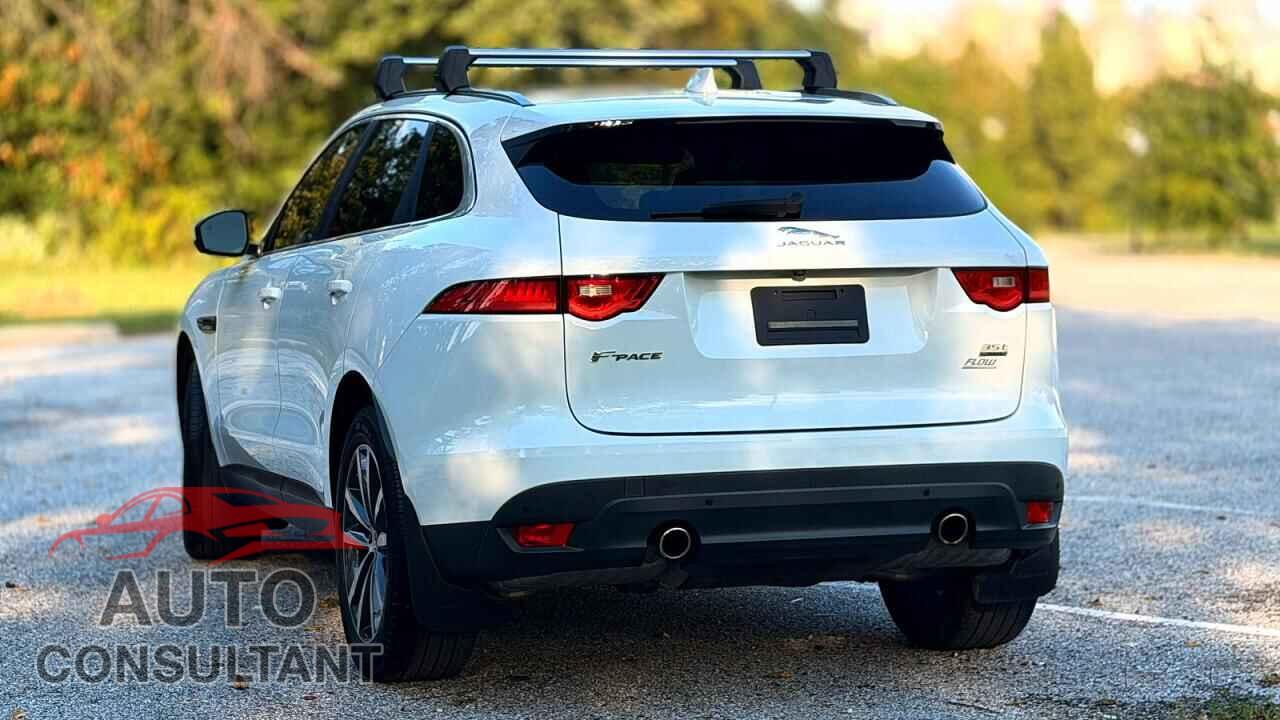 JAGUAR F-PACE 2018 - SADCK2EV3JA271285