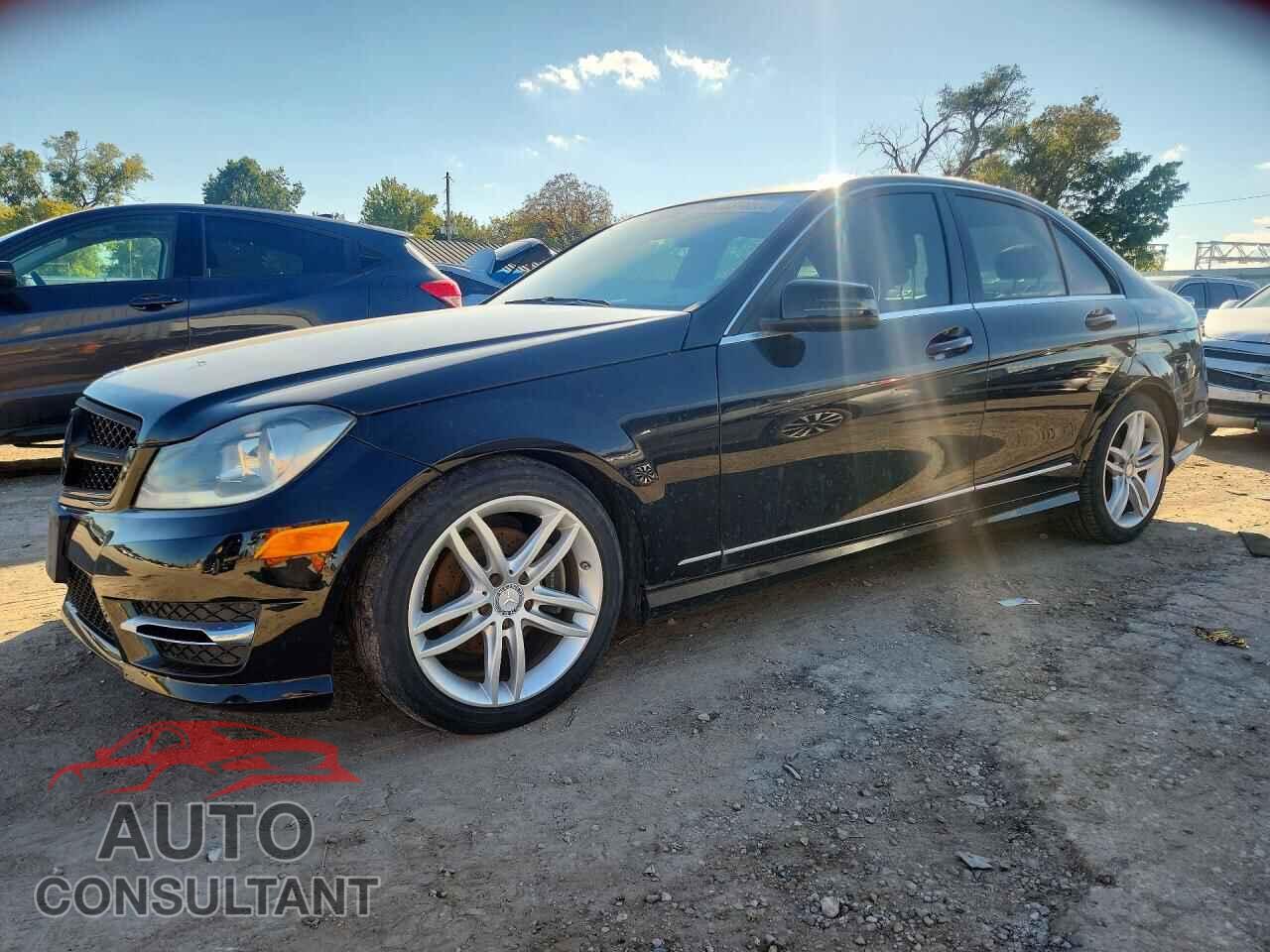 MERCEDES-BENZ C-CLASS 2012 - WDDGF8BB9CR206871