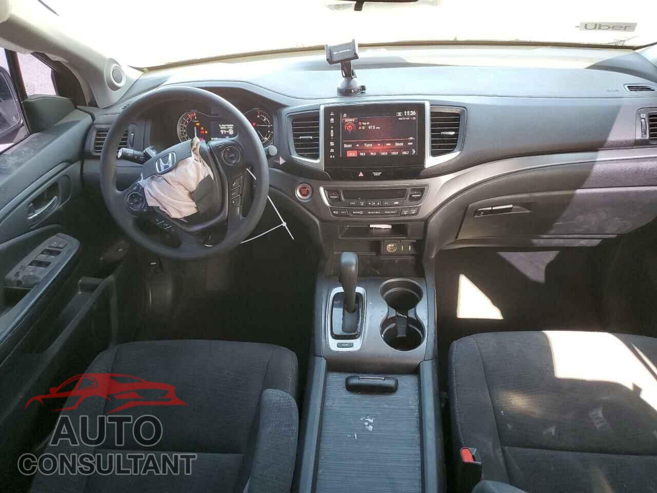 HONDA PILOT 2017 - 5FNYF5H39HB026087