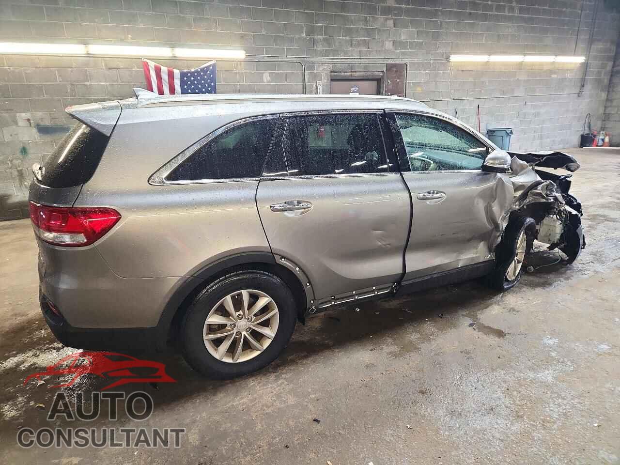 KIA SORENTO 2018 - 5XYPGDA36JG406578