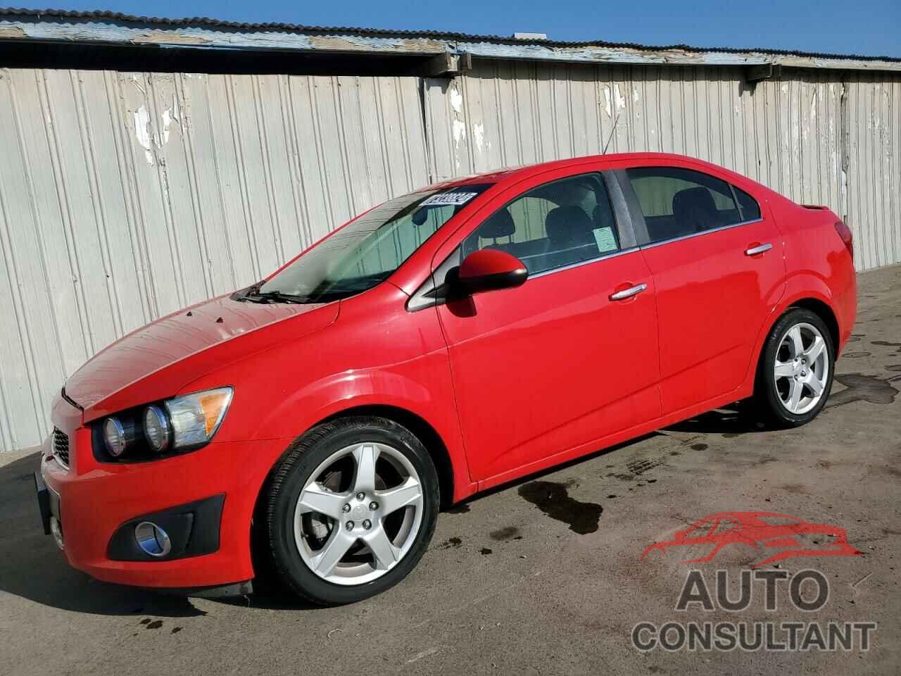 CHEVROLET SONIC 2015 - 1G1JE5SB3F4205727