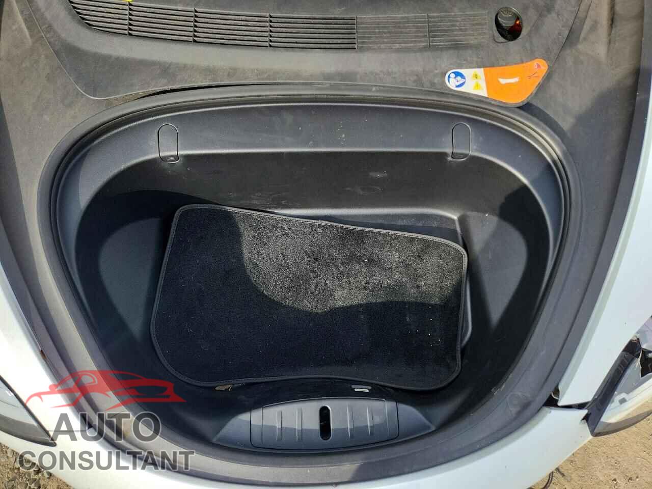 TESLA MODEL 3 2018 - 5YJ3E1EA1JF010593
