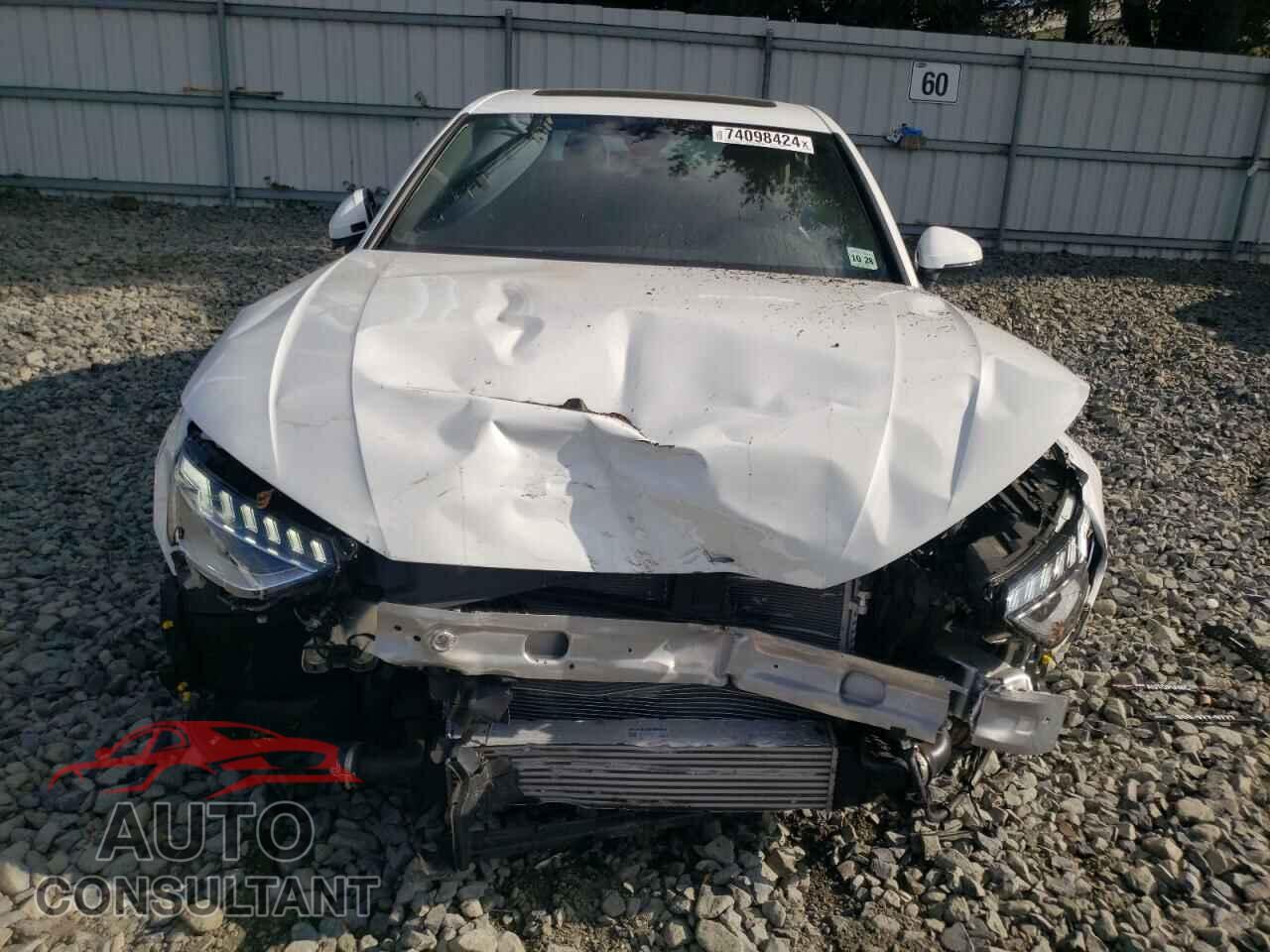 AUDI A4 2024 - WAUDAAF4XRN000437
