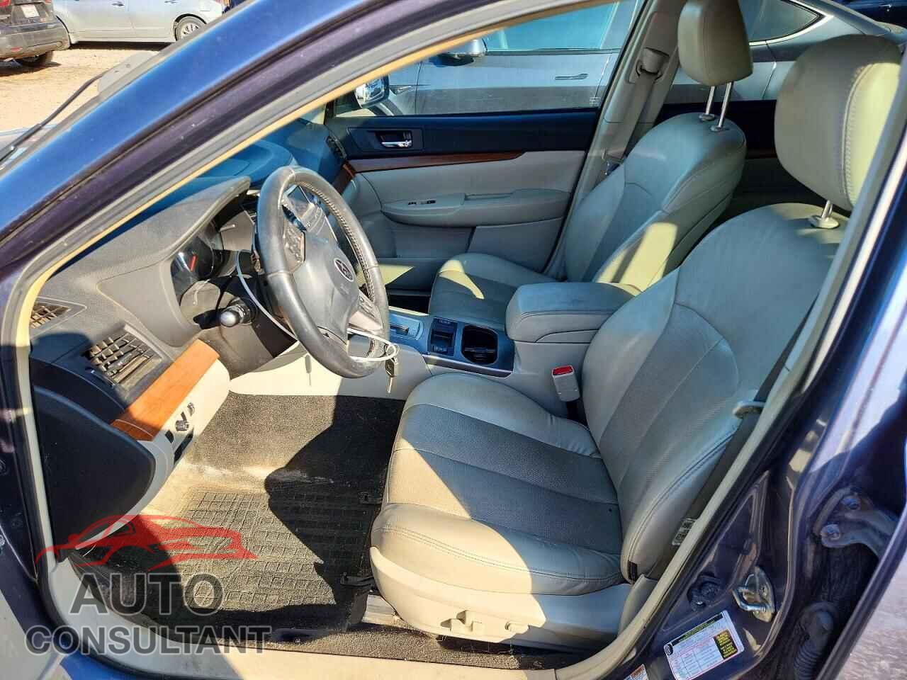 SUBARU OUTBACK 2013 - 4S4BRBKC2D3285012