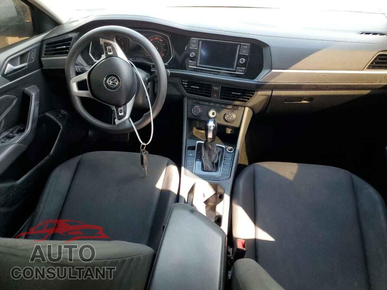 VOLKSWAGEN JETTA 2019 - 3VWCB7BU3KM142503