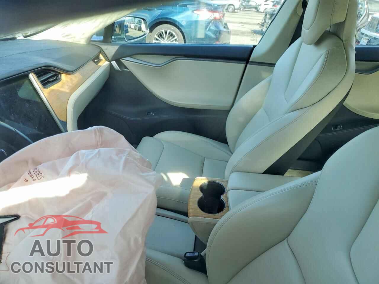 TESLA MODEL S 2018 - 5YJSA1E28JF295101
