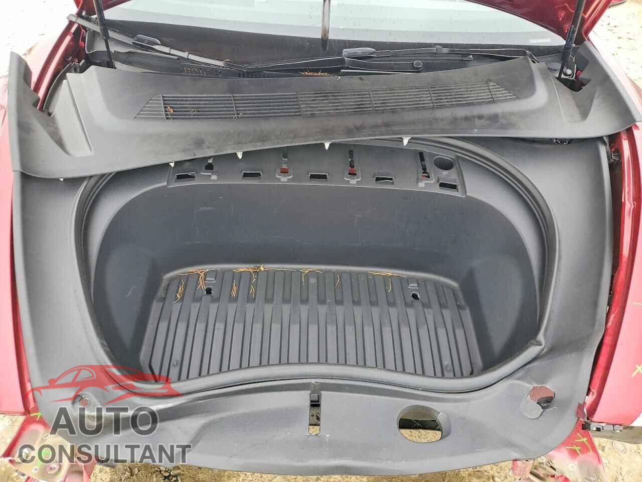 TESLA MODEL 3 2024 - 5YJ3E1EB9RF768069
