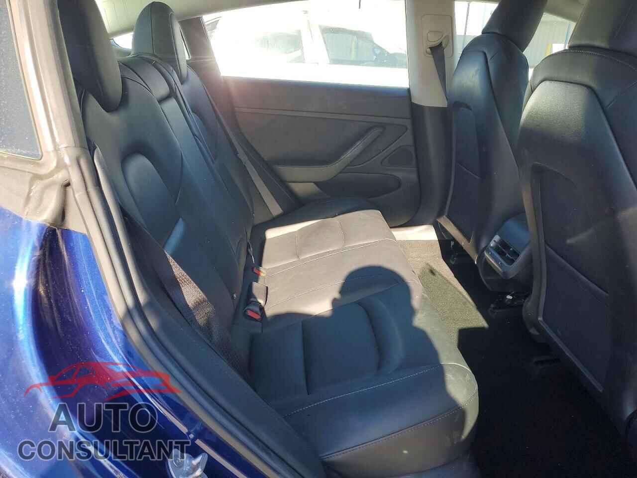 TESLA MODEL 3 2018 - 5YJ3E1EA8JF154366