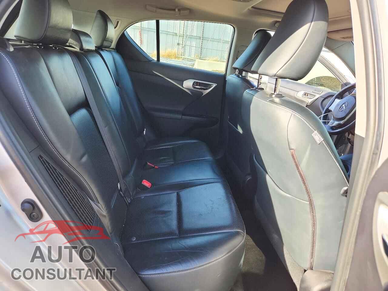 LEXUS CT 200 2011 - JTHKD5BH5B2041677