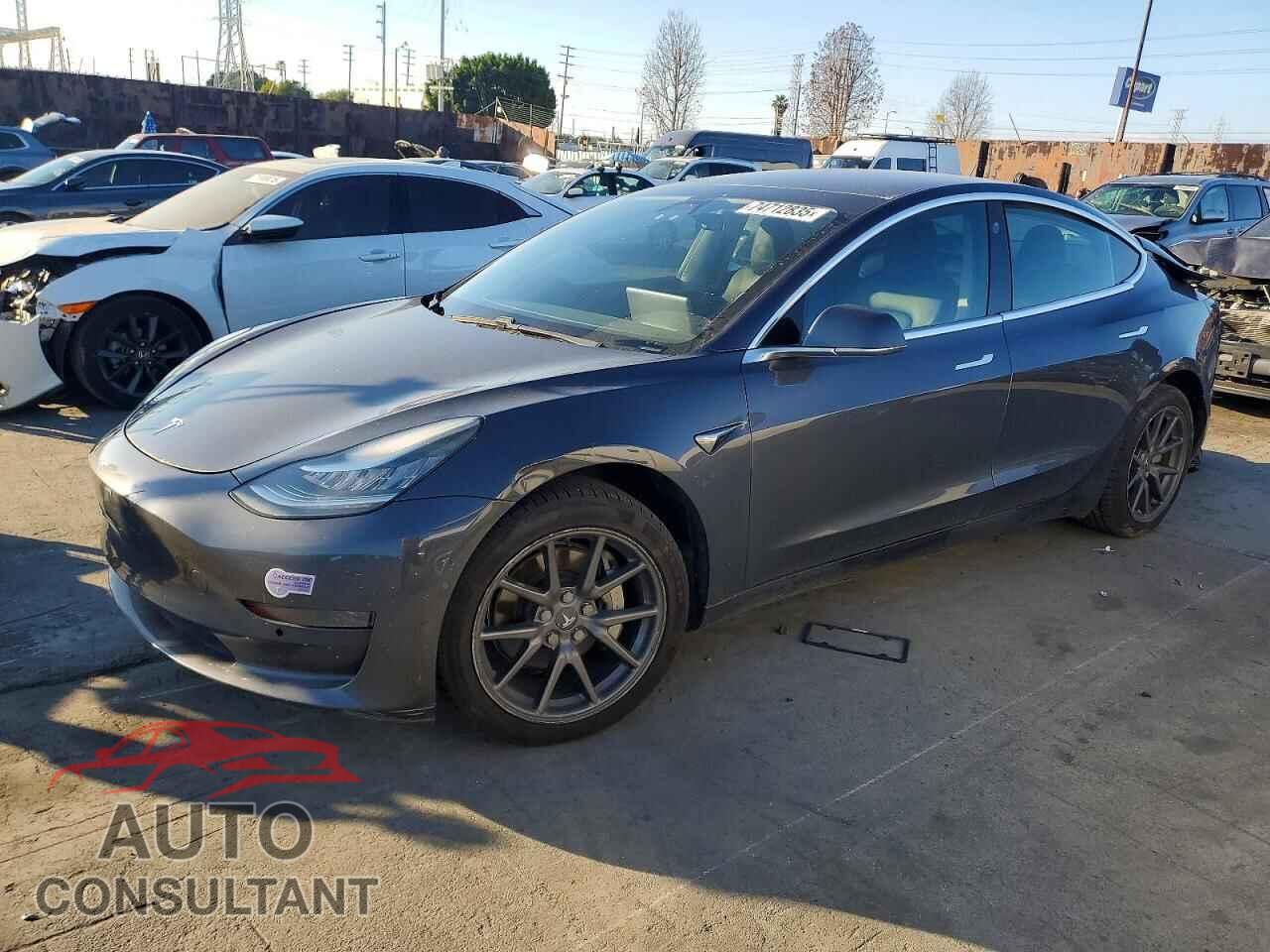 TESLA MODEL 3 2019 - 5YJ3E1EA3KF411354